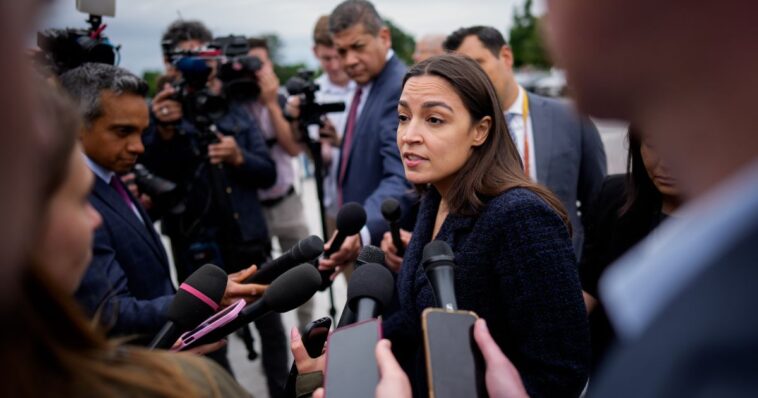 aoc-wants-congress-to-use-antitrust-legislation-to-take-down-apple,-other-tech-giants