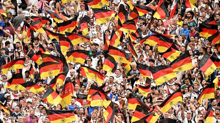 internet-tries-to-dunk-on-german-super-fan-freddy-after-discovering-he’s-been-to-america-before