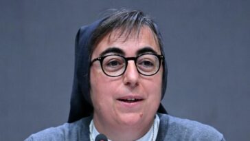 pope-leo-promotes-italian-nun-to-top-vatican-migrant-role