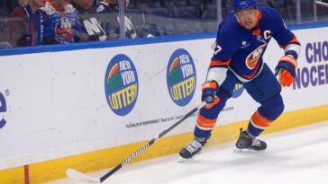anders-lee-headed-to-free-agency-with-islanders-option-still-open