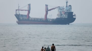 iran-says-it-won’t-‘allow’-other-countries-to-de-mine-the-strait-of-hormuz