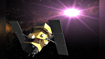 rescue-in-orbit:-intrepid-space-mission-will-attempt-to-save-aging-telescope-from-falling-back-to-earth-(videos)