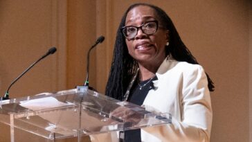 ketanji-brown-jackson-called-an-‘embarrassment’-for-using-social-media-slang-in-birthright-citizenship-opinion