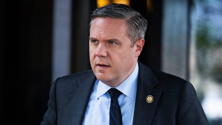 trump-backed-incumbent-survives-right-wing-primary-challenge-after-endorsement-drama-in-colorado