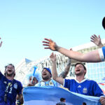watch-—-world-cup:-argentina-fans-return-man’s-lost-wallet-by-chanting-his-name