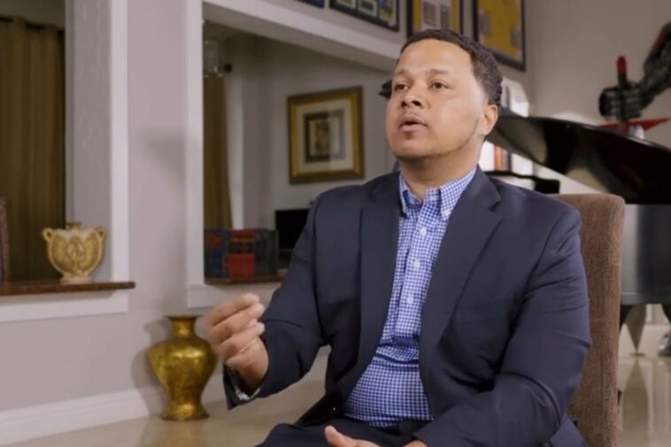 abandoned-at-birth,-telecom-founder-recounts-how-saving-his-father-paved-the-way-for-his-american-dream
