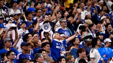 ‘i-am-a-ruined-man’-–-japanese-world-cup-tourist-gets-trapped-in-hilarious-cycle-–-won’t-say-no-to-a-gift,-so-free-‘gift’-chips-won’t-stop-coming-at-mexican-restaurant