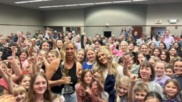 riley-gaines-and-mykayla-skinner-celebrate-following-scotus-ruling-protecting-women-in-sports,-send-message-to-simone-biles