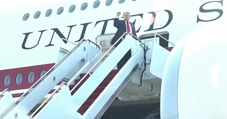 watch:-trump-boards-first-flight-on-new-air-force-one-en-route-to-north-dakota,-tells-reporters-it’s-“the-greatest-commercial-plane-ever-built”