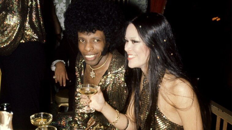 rock-star-sly-stone’s-20,000-guest-msg-wedding-set-the-precedent-for-taylor-swift,-travis-kelce-nuptials