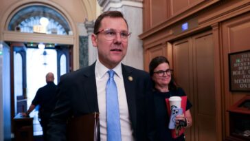 congressman-gets-mixed-response-after-explaining-why-he-disappeared-for-four-months