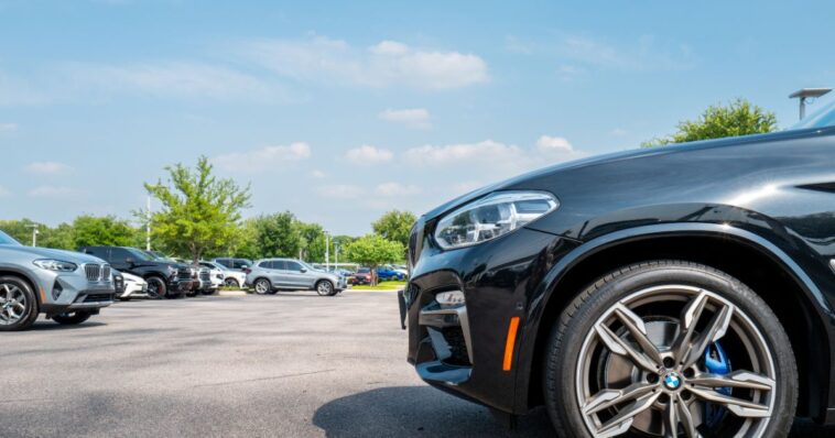 horrific:-dad-shows-up-at-preschool-to-pick-up-his-son,-finds-he-left-boy-in-sweltering-car-all-day