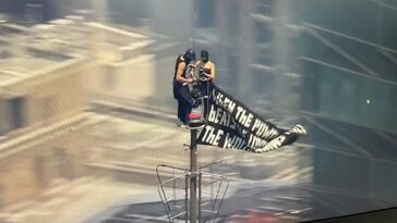 empire-state-building-security-under-scrutiny-after-climbers’-stunt,-tourist-reveals-possible-access-point