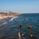 ‘do-not-swim’-warning-issued-for-5-new-york-city-beaches-with-high-bacteria-for-4th-of-july-weekend