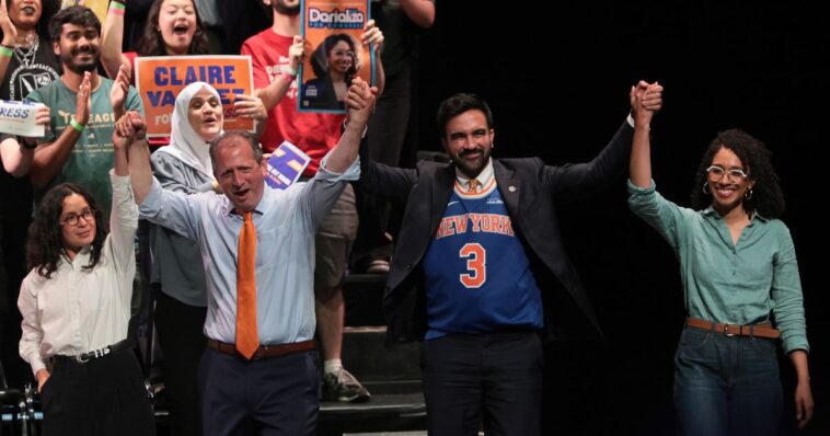 poll:-roughly-one-third-of-dem-voters-want-candidates-who-call-themselves-‘democratic-socialists’