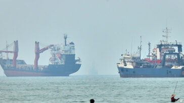 ‘indirect’-qatar-talks-with-iran-conclude-quietly,-with-no-breakthrough-on-strait-of-hormuz