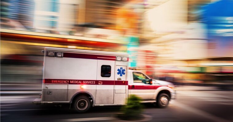 breaking:-protester-sets-himself-on-fire-outside-un-building-in-nyc