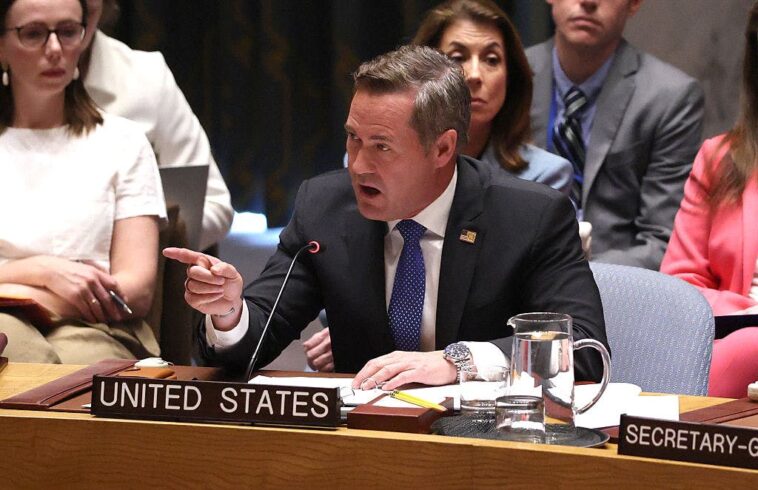 waltz-blasts-iran-envoy:-‘this-is-not-tehran.-this-is-the-united-states-of-america’