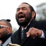 air-force-major-arrested-at-capitol-amid-anti-trump-display