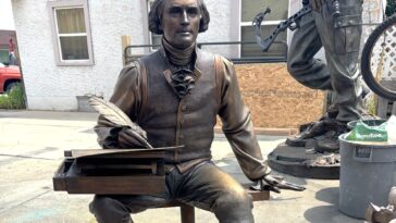 new-thomas-jefferson-statue-shipped-to-white-house-for-latest-trump-display