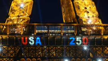 photos-—-countries-around-the-world-celebrate-america’s-250th-birthday:-‘happy-us.-independence-day!’
