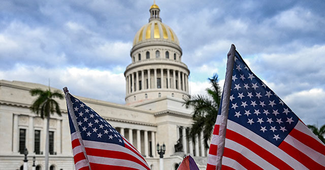 communists-block-cubans-from-celebrating-4th-of-july-at-us.-embassy-in-havana