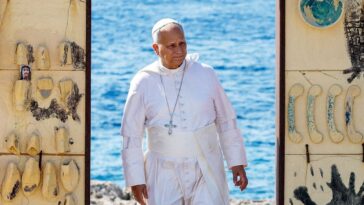 pope-leo-urges-us-to-welcome-immigrants-in-america-250-speech-before-visiting-global-migrant-hotspot