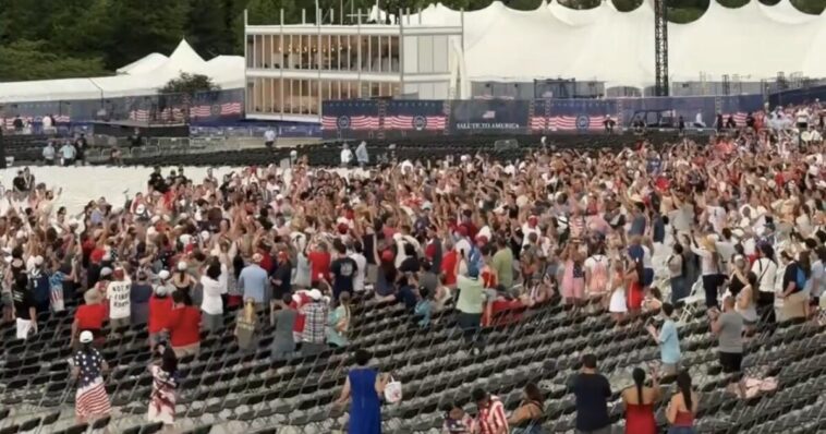 developing:-national-mall’s-salute-to-america-celebration-evacuated-due-to-lightning-in-the-area-–-patriots-sing-star-spangled-banner-during-evacuation-(video)