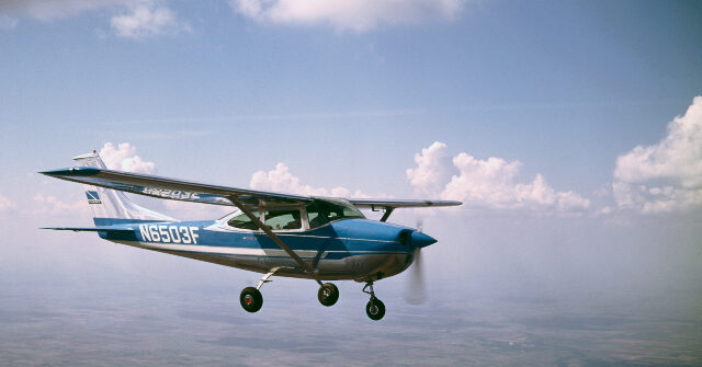 watch–‘aerial-masterpiece’:-pilot-commemorates-america’s-250th-with-complex-flight-path-over-the-heartland