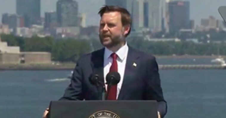 jd-vance-delivers-independence-day-speech-at-us.-navy-reenlistment-ceremony,-calls-on-all-to-embrace-america’s-‘grace-and-greatness’-(video)