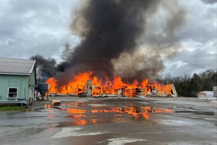 maine-lumber-mill-co-owner-dies,-bringing-explosion-death-toll-to-3