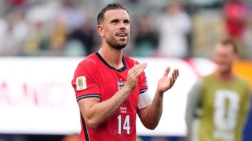 england-player-injures-wrist-hopping-over-ad-board-during-team’s-world-cup-victory-celebration-vs-mexico