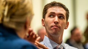 accused-charlie-kirk-assassin-tyler-robinson-fights-back-against-state’s-evidence-and-more-top-headlines