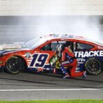 nascar-winner’s-pro-america-message-will-make-the-left-fume,-bubba-wallace’s-fourth-of-july-memo-&-fans-fight!