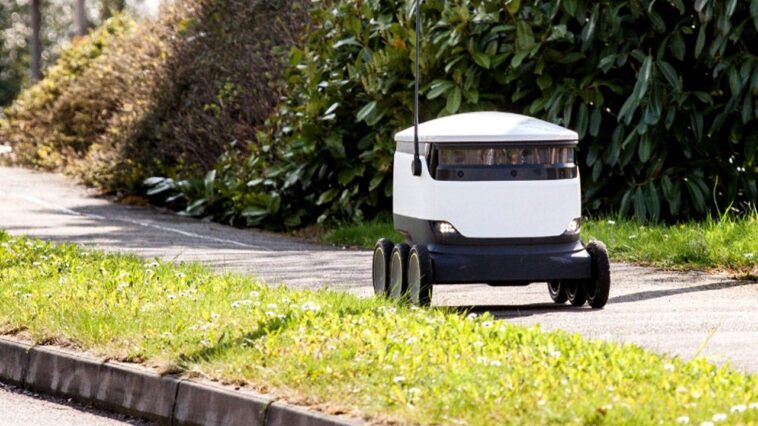 starship-delivery-robots-leave-campuses-for-cities
