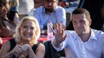 le-pen-and-deputy-bardella-show-solidarity-ahead-of-ruling-on-eligibility-for-presidential-race