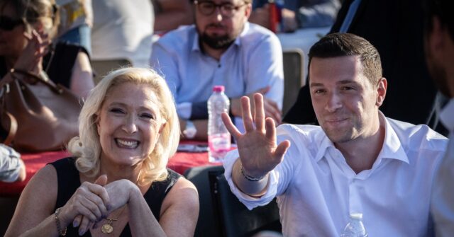 le-pen-and-deputy-bardella-show-solidarity-ahead-of-ruling-on-eligibility-for-presidential-race