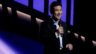 ‘he-is-happy-with-his-choice’:-former-co-host-insists-mario-lopez-is-a-maga-supporter