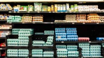 trump-announces-walmart-agreed-to-admin’s-request-to-drop-food-prices-–-beef,-fruit,-and-drinks-cut-by-up-to-50-percent