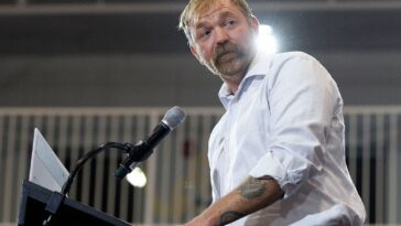 leading-dsa-candidate-to-replace-platner-accused-of-hitting-female-colleague-during-argument