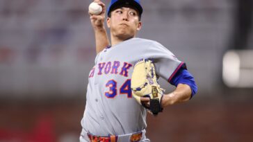 kodai-senga-flashing-signs-of-the-pitcher-mets-thought-he-could-be