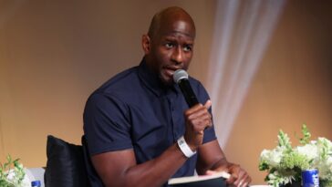 dem-nominee-who-narrowly-lost-florida-governor’s-race-to-desantis-jailed-on-drug-charges