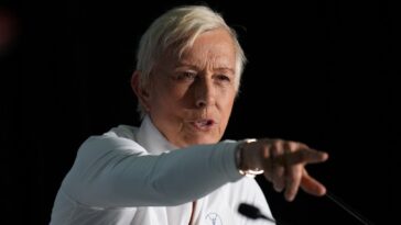 tennis-legend-martina-navratilova-calls-for-sjsu-to-dismiss-volleyball-coach-amid-allegations:-‘fire-his-a–!’