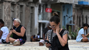 cuba-power-grid-collapses-for-8th-time,-causing-nationwide-blackout
