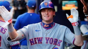 royals-implode-with-3-errors-as-mets’-carson-benge-scores-little-league-home-run-to-open-game-vs-kc