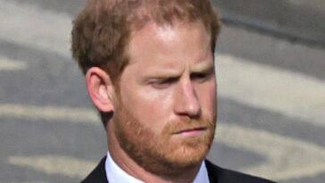 prince-harry-loses-years-long-privacy-lawsuit-against-daily-mail-publisher,-as-controversial-uk-trip-is-off-to-a-bad-start