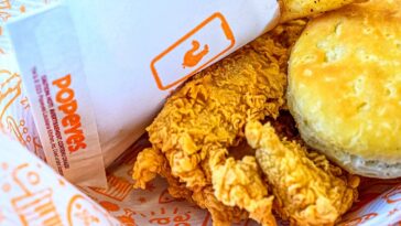 chefs-name-america’s-best-fast-food-fried-chicken-and-biscuits-—-and-one-chain-stands-above-the-rest