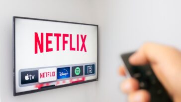 netflix-viewers-abandon-shows-in-droves-after-one-season,-and-the-audience-has-feedback