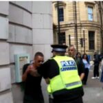 uk-cops-let-man-protest-palestinian-march,-but-the-second-he-calls-islam-‘evil,’-they-pin-him-to-wall,-grab-his-neck,-toss-him-into-literal-cage-on-wheels