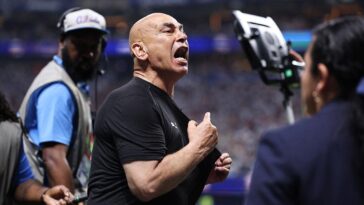 pro-palestinian-egyptian-coach-loses-it-at-sight-of-israeli-flag-after-all-time-world-cup-collapse